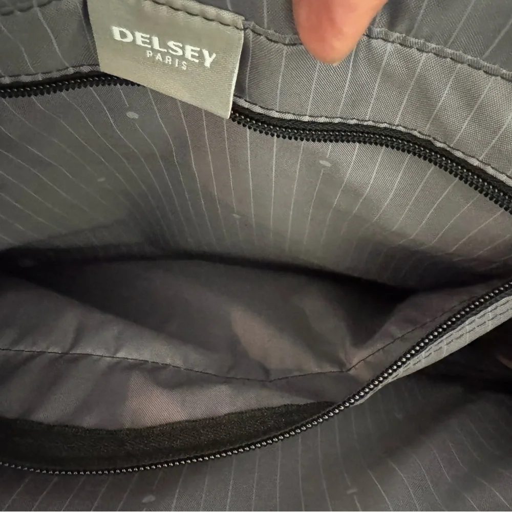 Delsey Paris Daily Collection Laptop Bag – Messenger Style